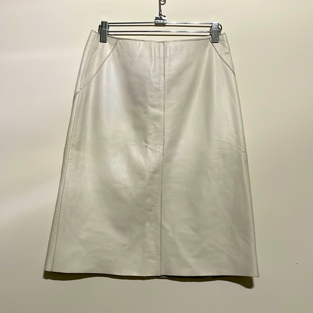 Kenneth Cole Reaction Off-White High Low Skirt